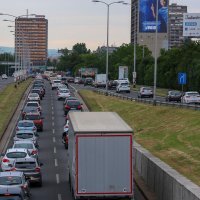 Kaos na zagrebačkim prometnicama zbog prosvjeda za smanjenje trošarina i povratak cijene gorive ispod 9 kuna.