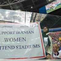 Iranske navijačice na utakmici protiv Maroka