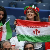 Iranske navijačice na utakmici protiv Maroka