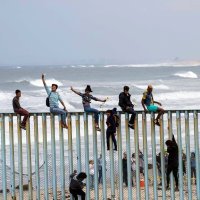 Djeca migranata u izbjegličkom kampu