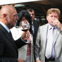 Pevecovi s predsjednikom Mesićem na sajmu u Bjelovaru 2008.