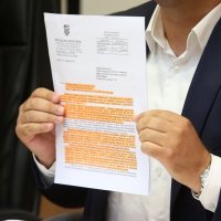 Načelnik Vira Kristijan Kapović na presici nakon izlaska iz pritvora