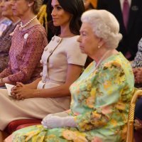 Meghan Markle, princ Harry i kraljica Elizabeta II u Buckinghamskoj palači