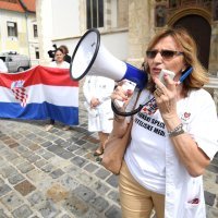 Prosvjed liječnika primarne zdravstvene zaštite u Trgu sv. Marka u Zagrebu