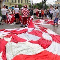 Nižnji Novgorod: Lokalna krojačica spaja hrvatsku zastavu s kojom će navijači prošetati gradom