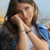 Sat Girl Only, redovna cijena 510 kn, s popustom 357 kn, Srebrna narukvica s privjeskom od red.cijena 420kn, s popustom 210kn Argentum