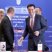 Hrast i HKS potpisali Deklaraciju o političkoj suradnji
