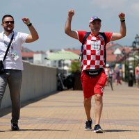 Soči: Navijači se zagrijavaju za utakmicu četvrtfinala SP Rusija - Hrvatska