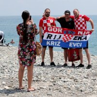 Soči: Navijači se zagrijavaju za utakmicu četvrtfinala SP Rusija - Hrvatska