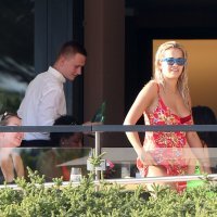 Pjevačica Rita Ora stigla je u Poreč gdje će nastupiti na Rise Up Festivalu