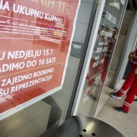 Dućani zatvaraju vrata