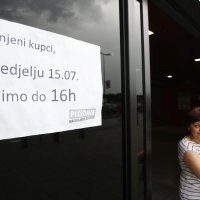 Dućani zatvaraju vrata