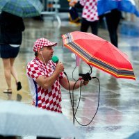 Navijači se okupljaju na Trgu bana Jelačića