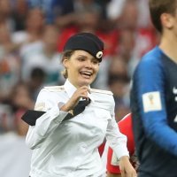 Osobe uletjele na teren i prekinule nakratko finale