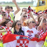 Navijači na aerodromu