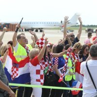 Navijači na aerodromu