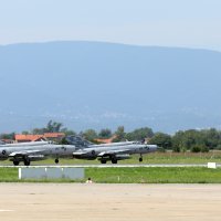 MIG-ovi uzlijeću kako bi dopratili Vatrene