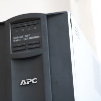 APC Smart-UPS 1500