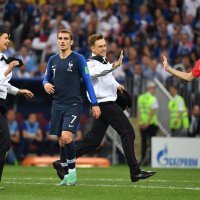 Pussy Riot, upad na teren tijekom finalne utakmice SP-a u Rusiji Hrvatska-Francuska