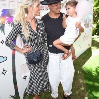 Ashlee Simpson u haljini gingham uzorka