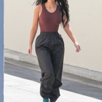 Kim Kardashian ispred studija u Kaliforniji
