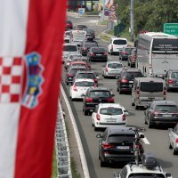 Prema NP Lučko vozi se usporeno i u kolonama