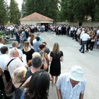 Ispraćaj Olivera Dragojevića na groblju Sv. Roka