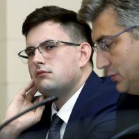 Andrej Plenković i Zdravko Marić predstavljaju poreznu reformu