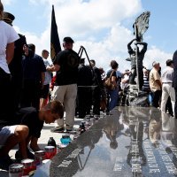 Ljubovo: Predsjednica RH na svečanosti otkrivanja spomen obilježja poginulim braniteljima