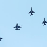 MiG-21 i izraelski borbeni avioni F-16 Barak zajedno u sklopu letačkog programa