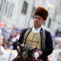 Svečana povorka 303. Sinjske alke