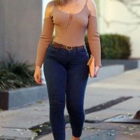 Iskra Lawrence