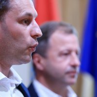 Petrov i Panenić govorili o Vladinom prepuštanju Ine MOL-u