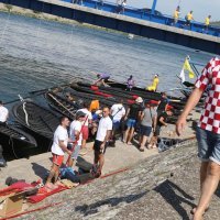 Predsjednica Grabar-Kitarović i Damir Krstičević stigli na 21. Maraton lađa u Metković