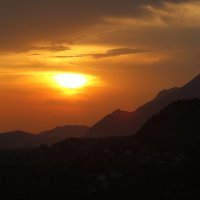 Zalazak sunca iznad kanjona rijeke Cetine