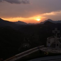 Zalazak sunca iznad kanjona rijeke Cetine