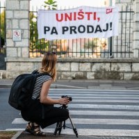 Radnici Uljanika započeli štrajk zbog neisplaćenih plaća za srpanj