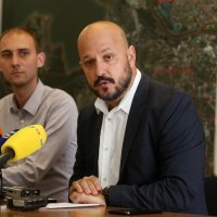 Konferencija za medije gradskog SDP-a o izgradnji nacionalnog stadiona