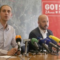 Konferencija za medije gradskog SDP-a o izgradnji nacionalnog stadiona
