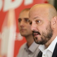 Konferencija za medije gradskog SDP-a o izgradnji nacionalnog stadiona