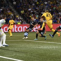Young Boys - Dinamo (Kevin Mbabu zabija za 1-0)