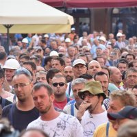 Radnici Uljanika nastavili štrajk i zahtjevaju ostavku Uprave