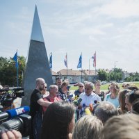 Milan Bandić predstavlja budući Tuđmanov spomenik