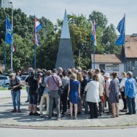 Milan Bandić predstavlja budući Tuđmanov spomenik