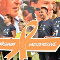 Dodjela donacije Savezu multiple skleroze, M. Kezerić, I. Pureta, B. Lukić i J. Slavnić