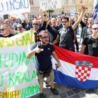 Radnici Uljanika i 3. maja održali prosvjedni skup ispred Banskih dvora