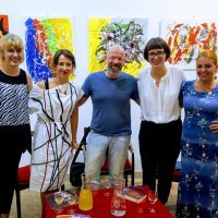 Odvalimo se poezijom