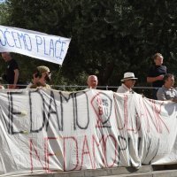 Štrajkaši i peti dan izašli na gradske ulice