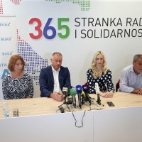 Konferencija za medije povodom suradnje Stranke rada i solidarnosti i Nezavisne liste Bura.