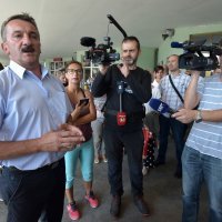 Četiri autobusa članova HDZ-a krenulo je za Zagreb na sastanak s premijerom